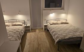 AdMatch Brwinow Rooms